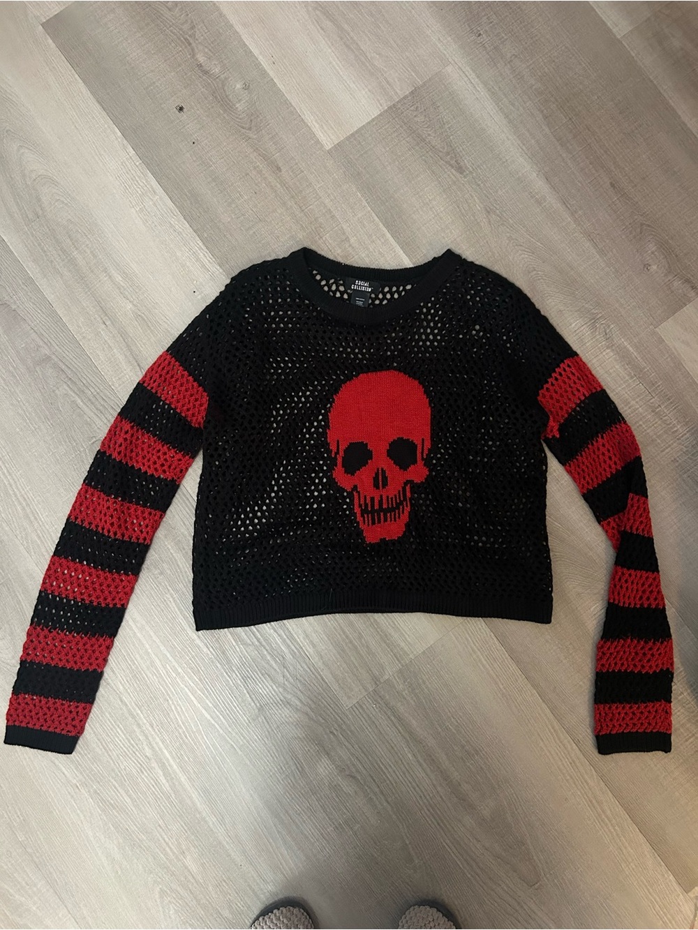 Red Skull Crochet Crop Sweater - Women's Black & Red